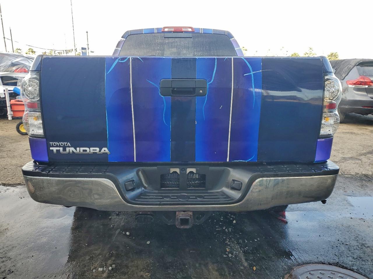 2010 Toyota Tundra Double Cab Sr5 VIN: 5TFRM5F10AX017964 Lot: 93961105