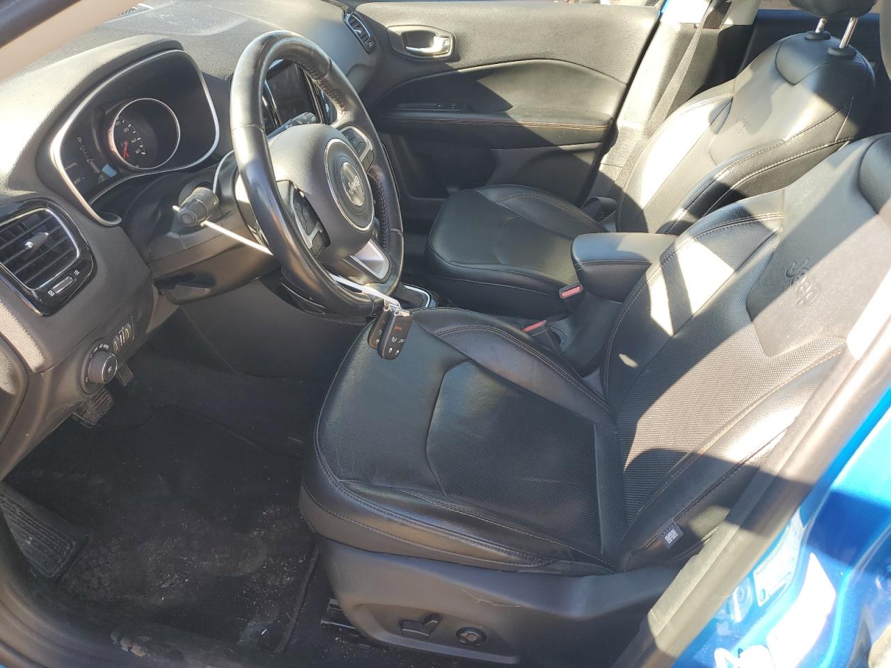 2018 Jeep Compass Limited VIN: 3C4NJDCB2JT396878 Lot: 92616495