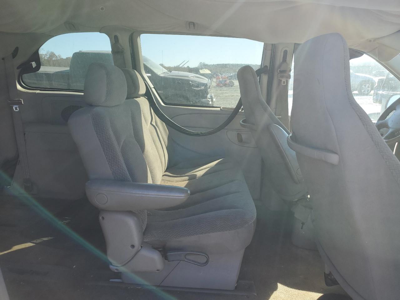 2005 Chrysler Town & Country VIN: 1C4GP45R05B128064 Lot: 91233765