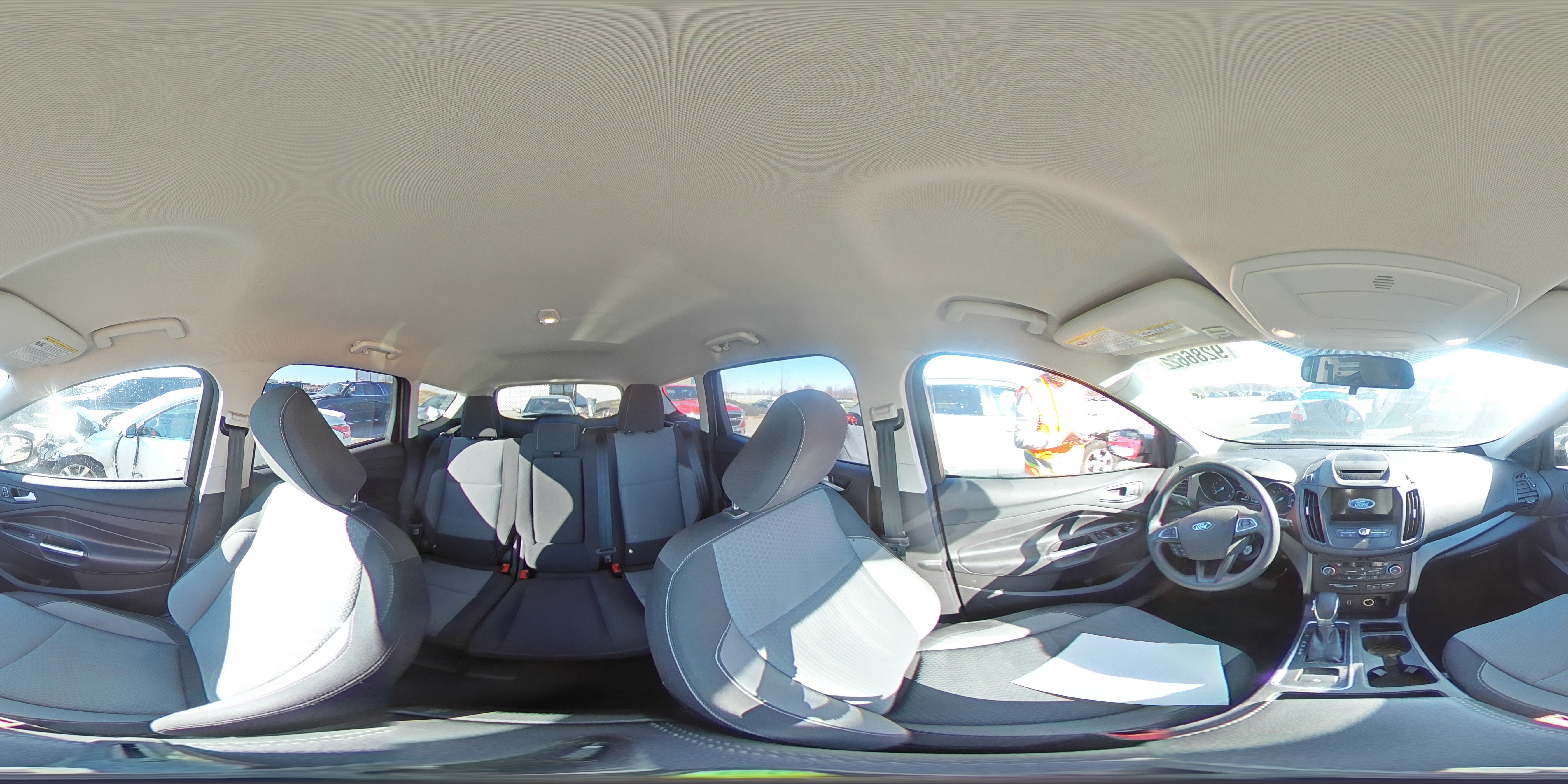 2018 Ford Escape Se VIN: 1FMCU9GD2JUC58377 Lot: 92866225