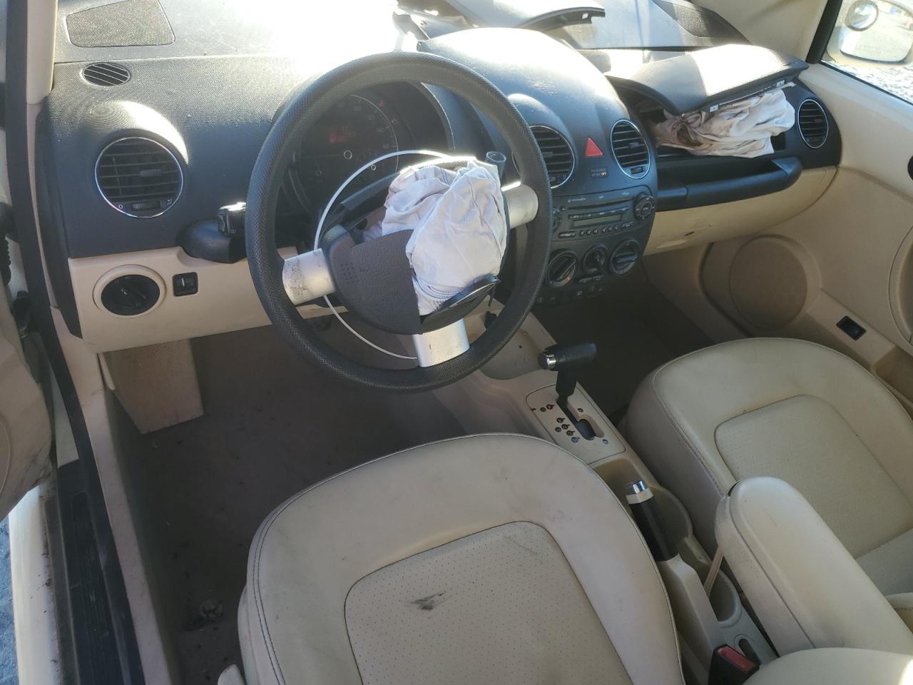 2006 Volkswagen New Beetle Convertible Option Package 1 VIN: 3VWRF31Y26M323125 Lot: 90606965