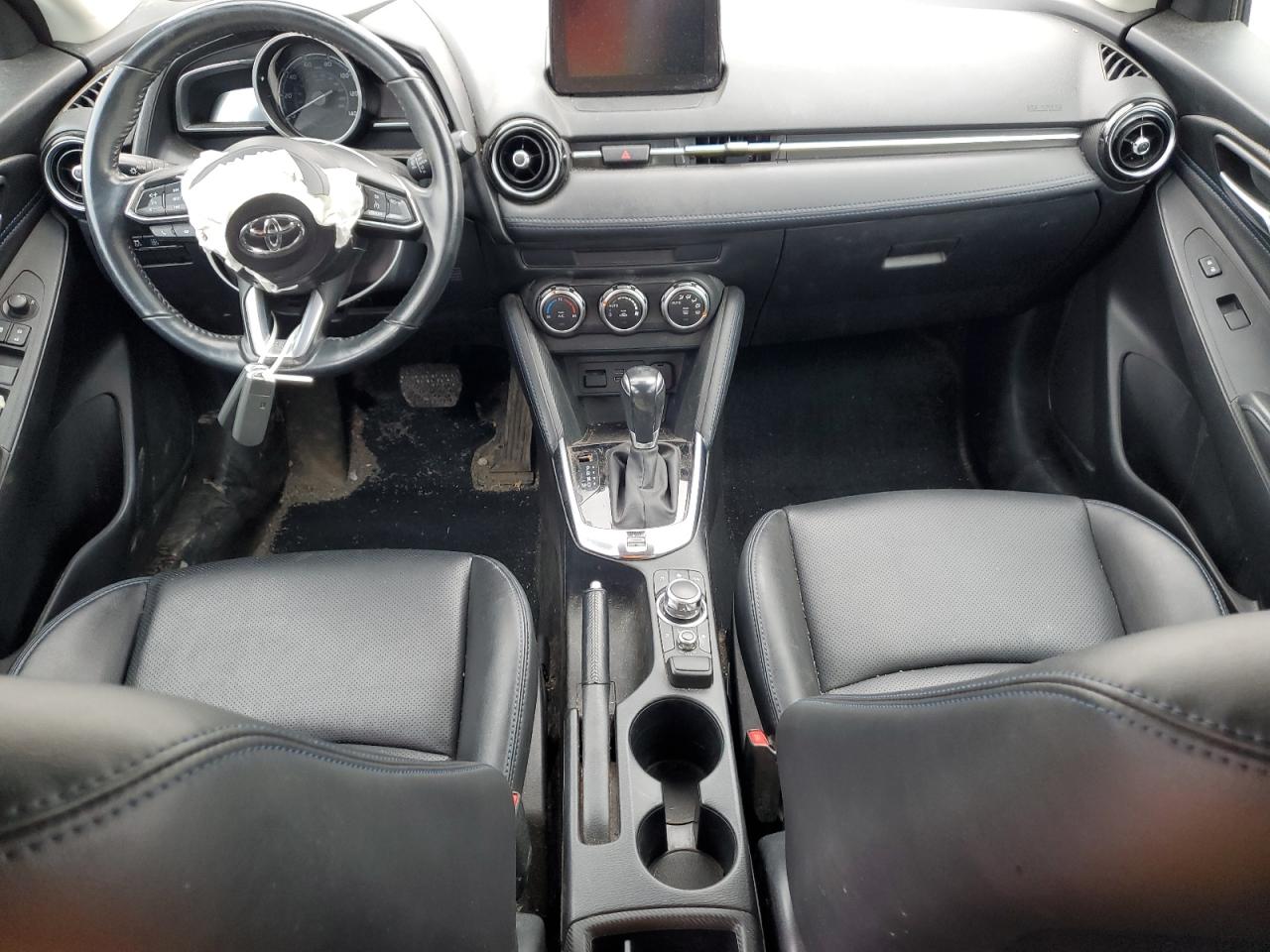 2020 Toyota Yaris Le VIN: 3MYDLBJV9LY706457 Lot: 92778295