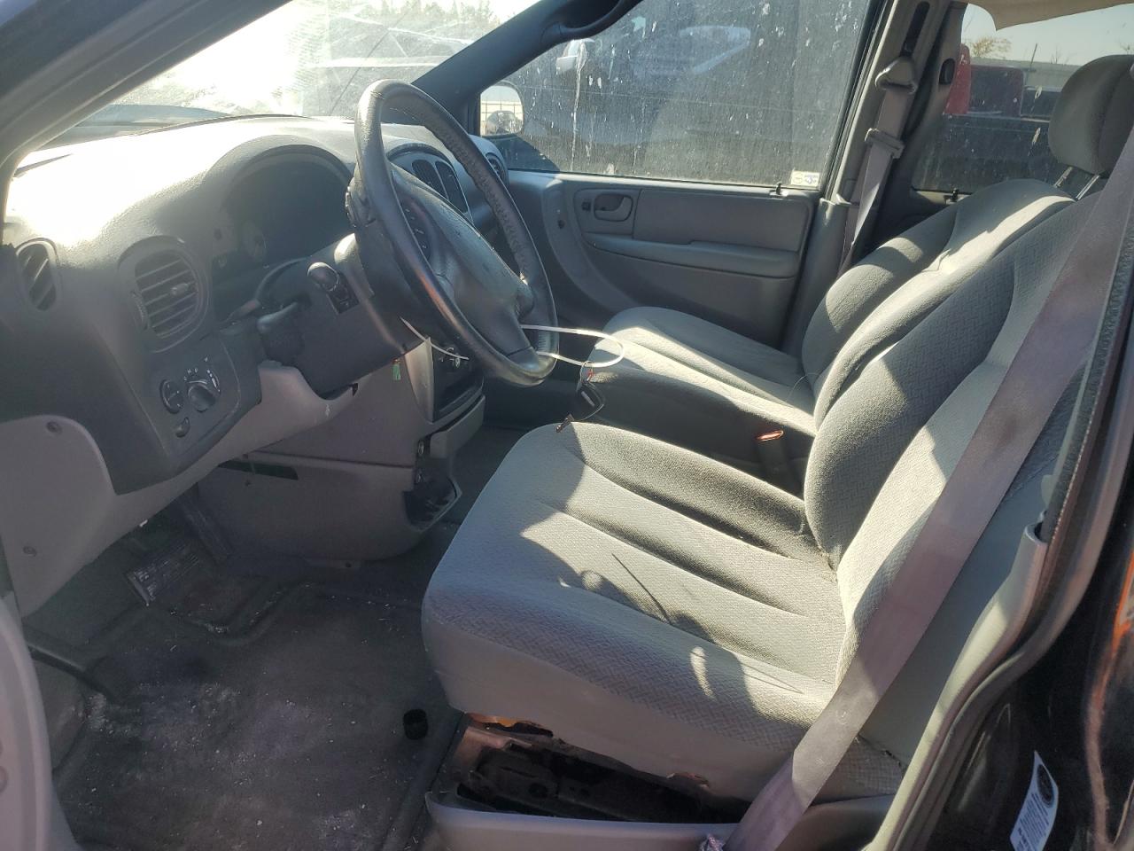 2005 Chrysler Town & Country Touring VIN: 2C4GP54LX5R145684 Lot: 86595875