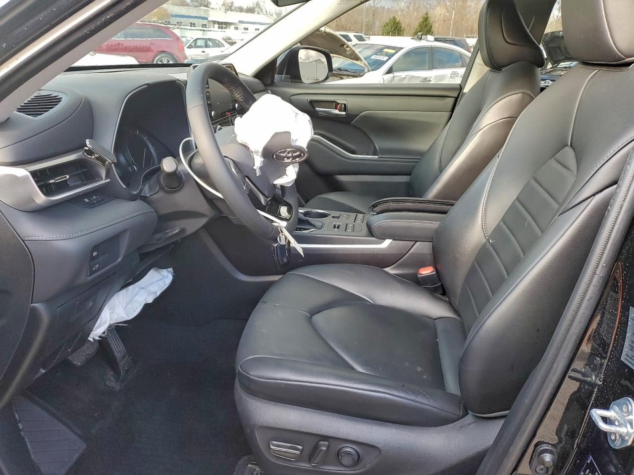 2021 Toyota Highlander Xle VIN: 5TDGZRBH6MS556120 Lot: 94405495