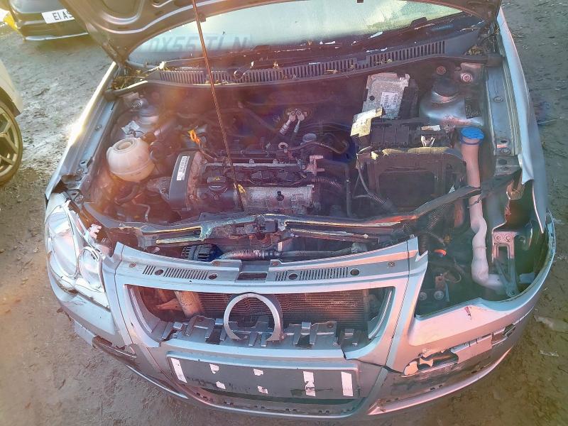 2005 VOLKSWAGEN POLO 1.4 S 75 5DR