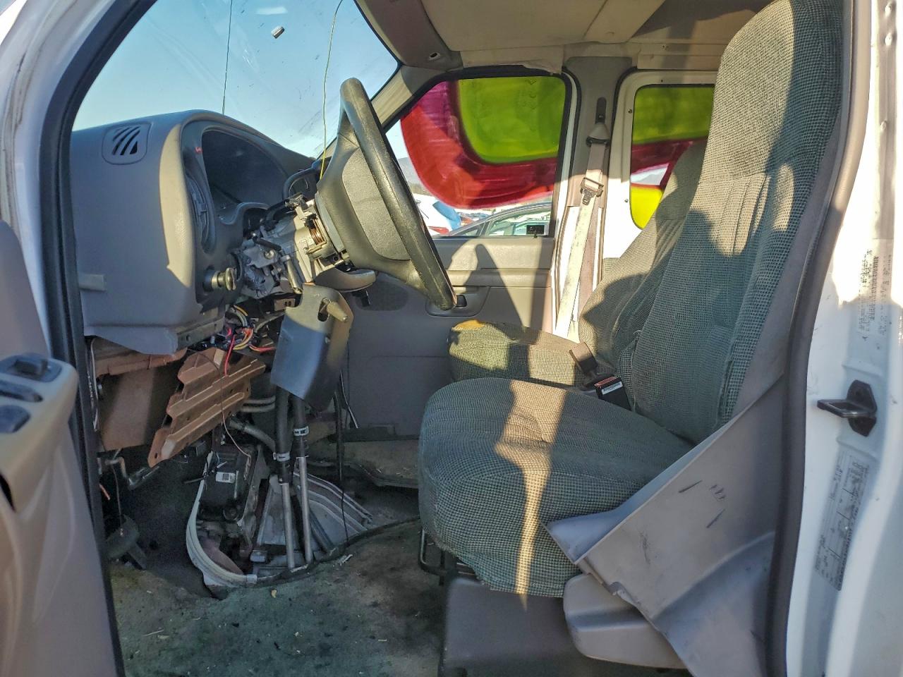 2002 Ford Econoline E250 Van VIN: 1FDNS24L32HB63449 Lot: 94258975