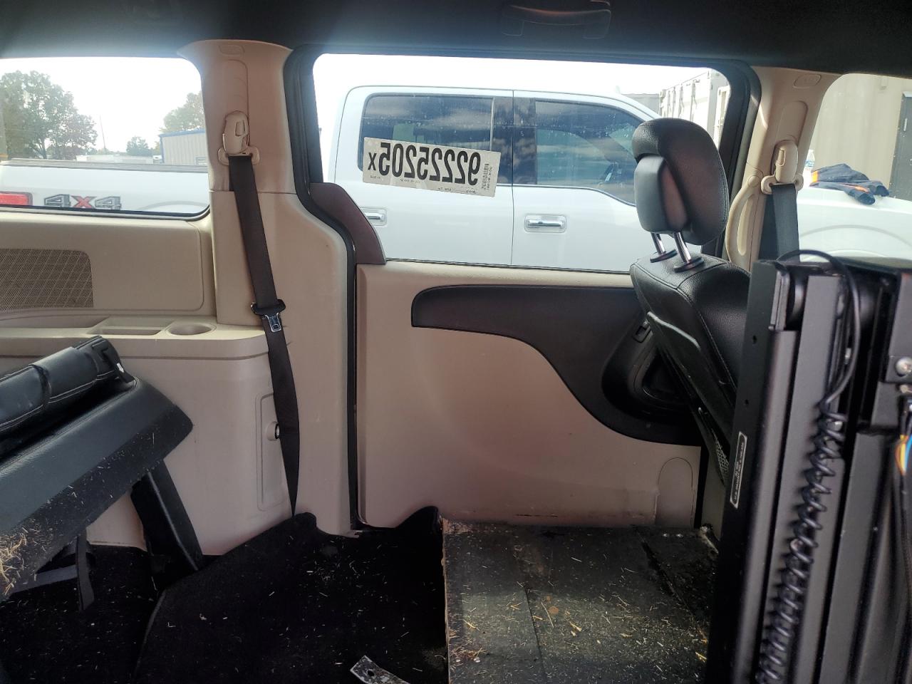 2017 Dodge Grand Caravan Sxt VIN: 2C4RDGCG4HR545536 Lot: 92225205