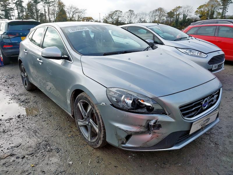 2014 VOLVO V40 D3 R DESIGN NAV 5DR