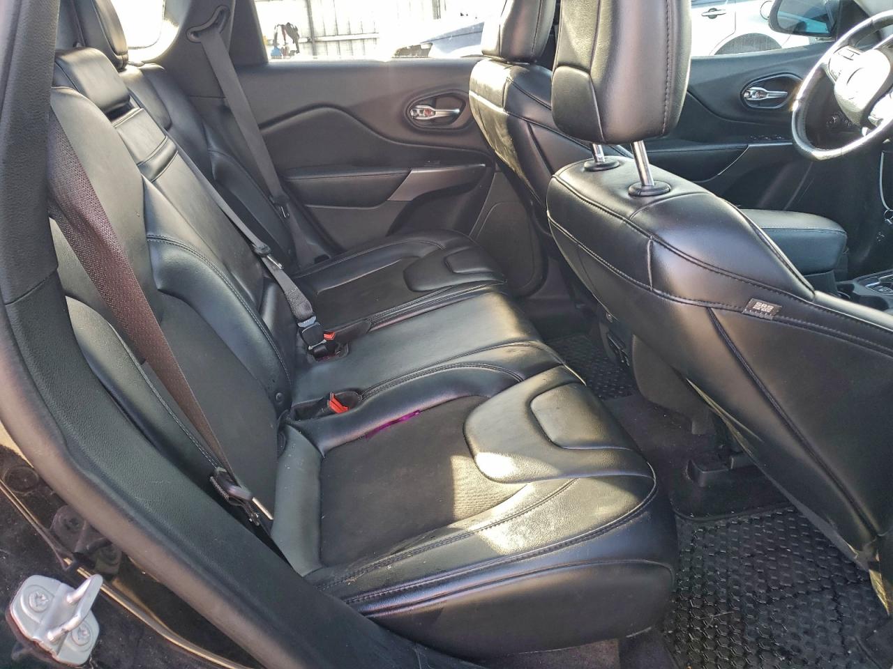 2019 Jeep Cherokee Latitude Plus VIN: 1C4PJMLB2KD212782 Lot: 94107335