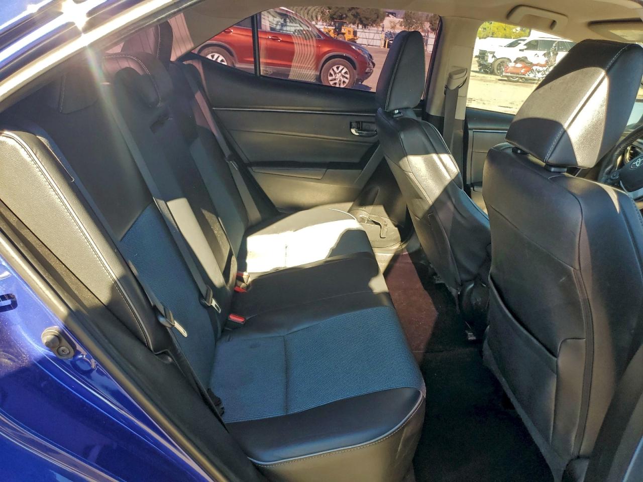 2016 Toyota Corolla L VIN: 5YFBURHE6GP555892 Lot: 93989595