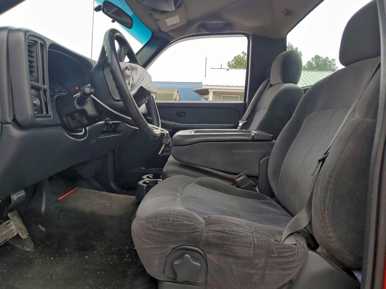 2002 Chevrolet Silverado C1500 VIN: 1GCEC14V52Z128256 Lot: 94325475