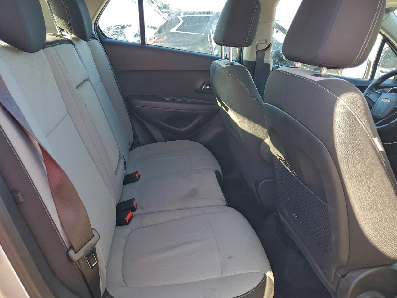 2015 Chevrolet Trax Ls VIN: KL7CJKSB8FB079853 Lot: 94598975