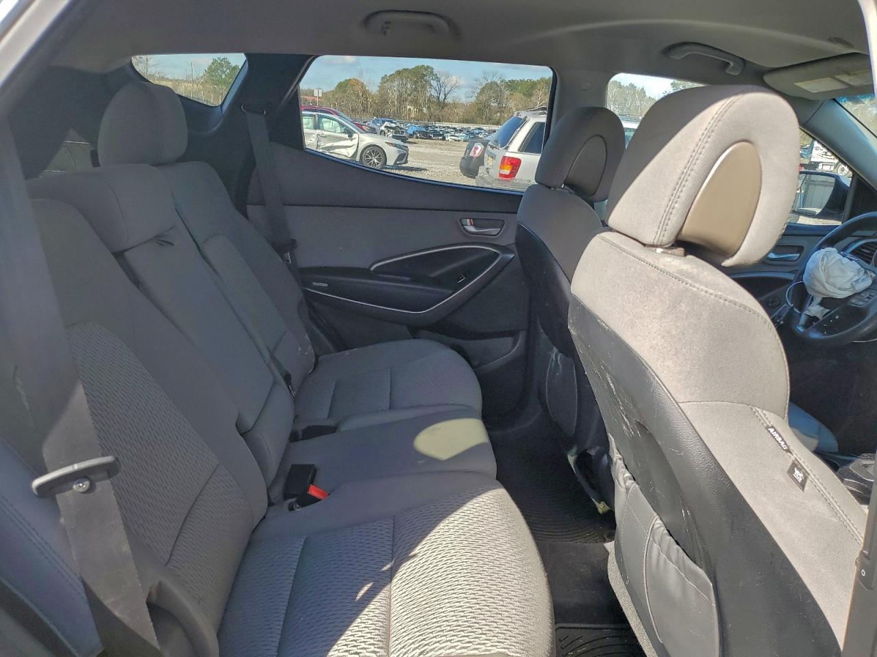 2016 Hyundai Santa Fe Sport VIN: 5XYZTDLB5GG323922 Lot: 94112935