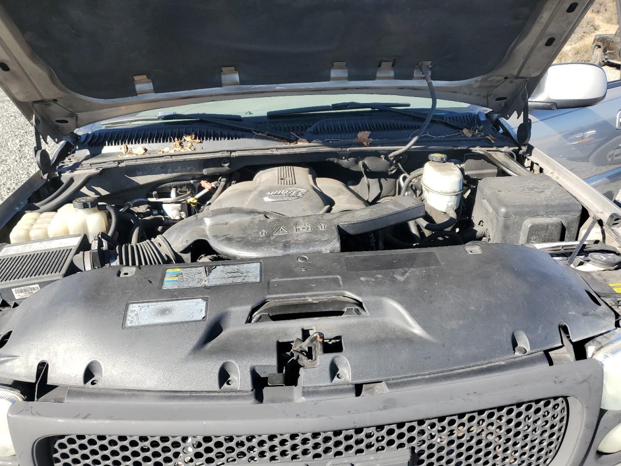 2005 GMC Yukon Denali VIN: 1GKEK63U45J124263 Lot: 90482235