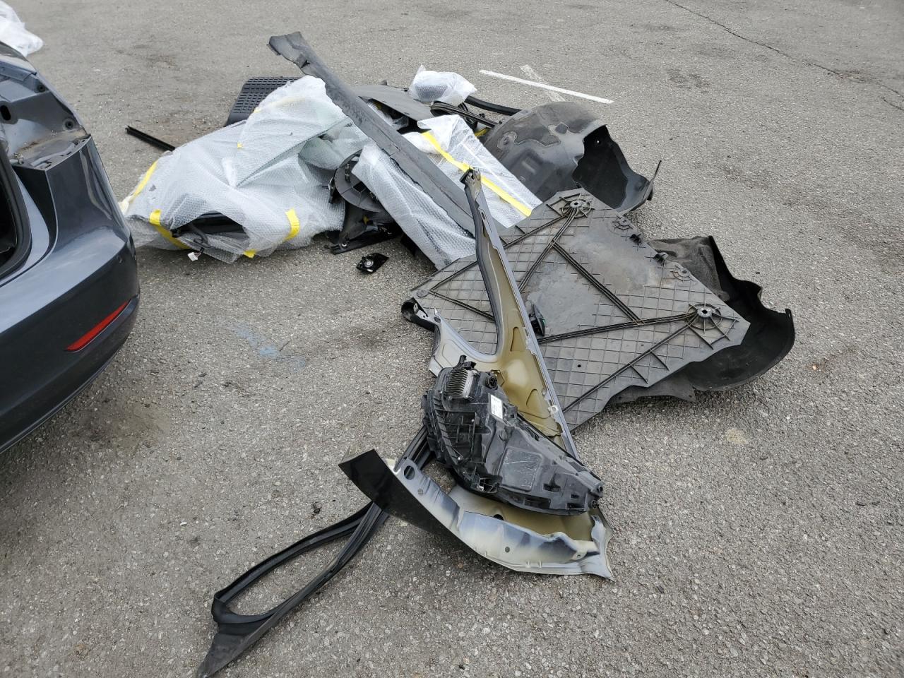 2022 Tesla Model 3 VIN: 5YJ3E1EB1NF131185 Lot: 93532335