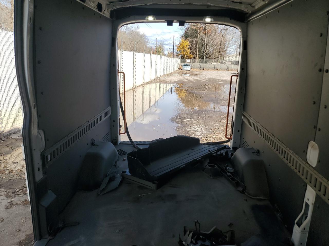 2019 Ford Transit T-150 VIN: 1FTYE2CM9KKB35564 Lot: 70345925