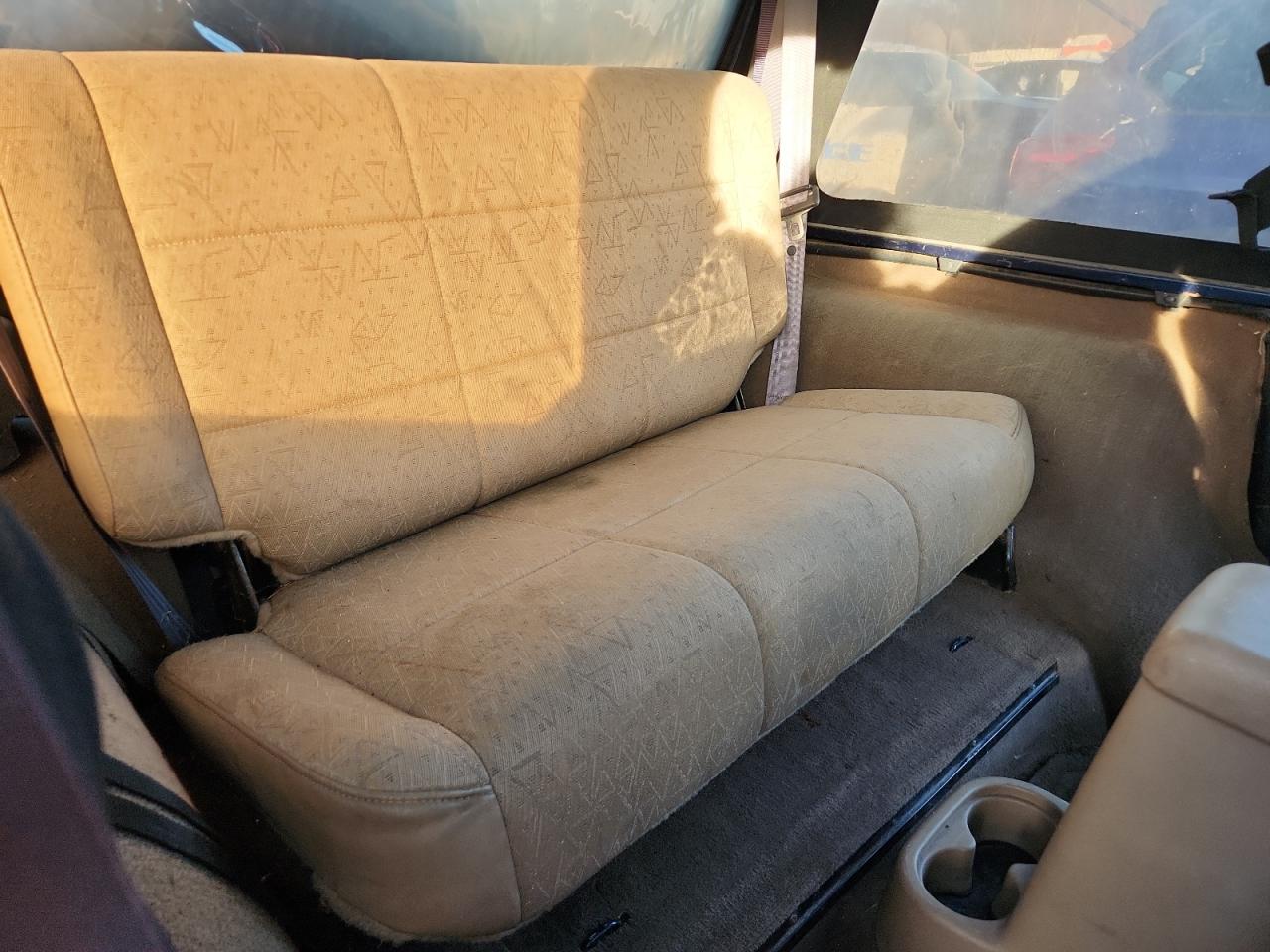 2001 Jeep Wrangler / Tj Sport VIN: 1J4FA49S11P369858 Lot: 92529055