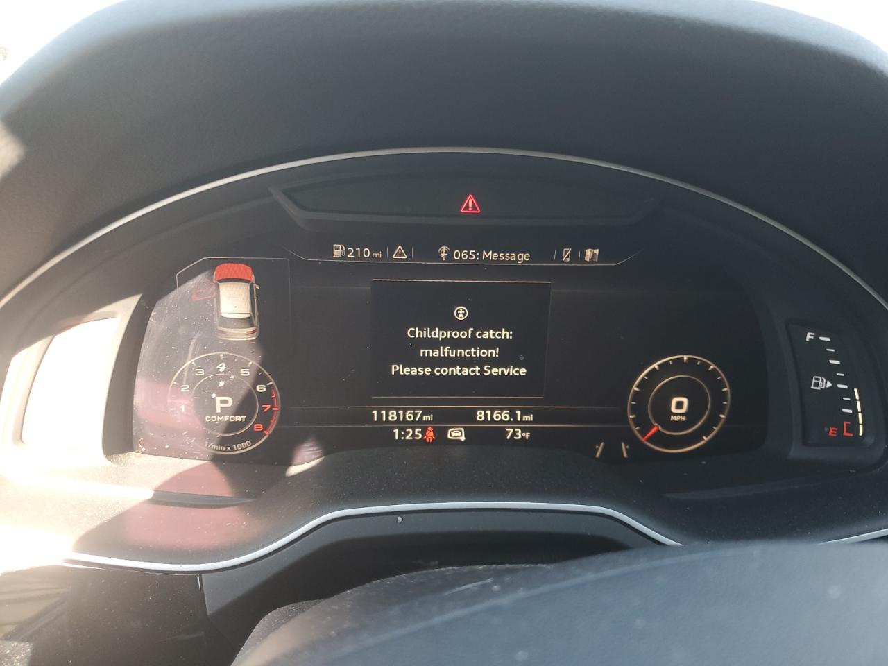 2017 Audi Q7 Prestige VIN: WA1VAAF73HD005656 Lot: 92413575