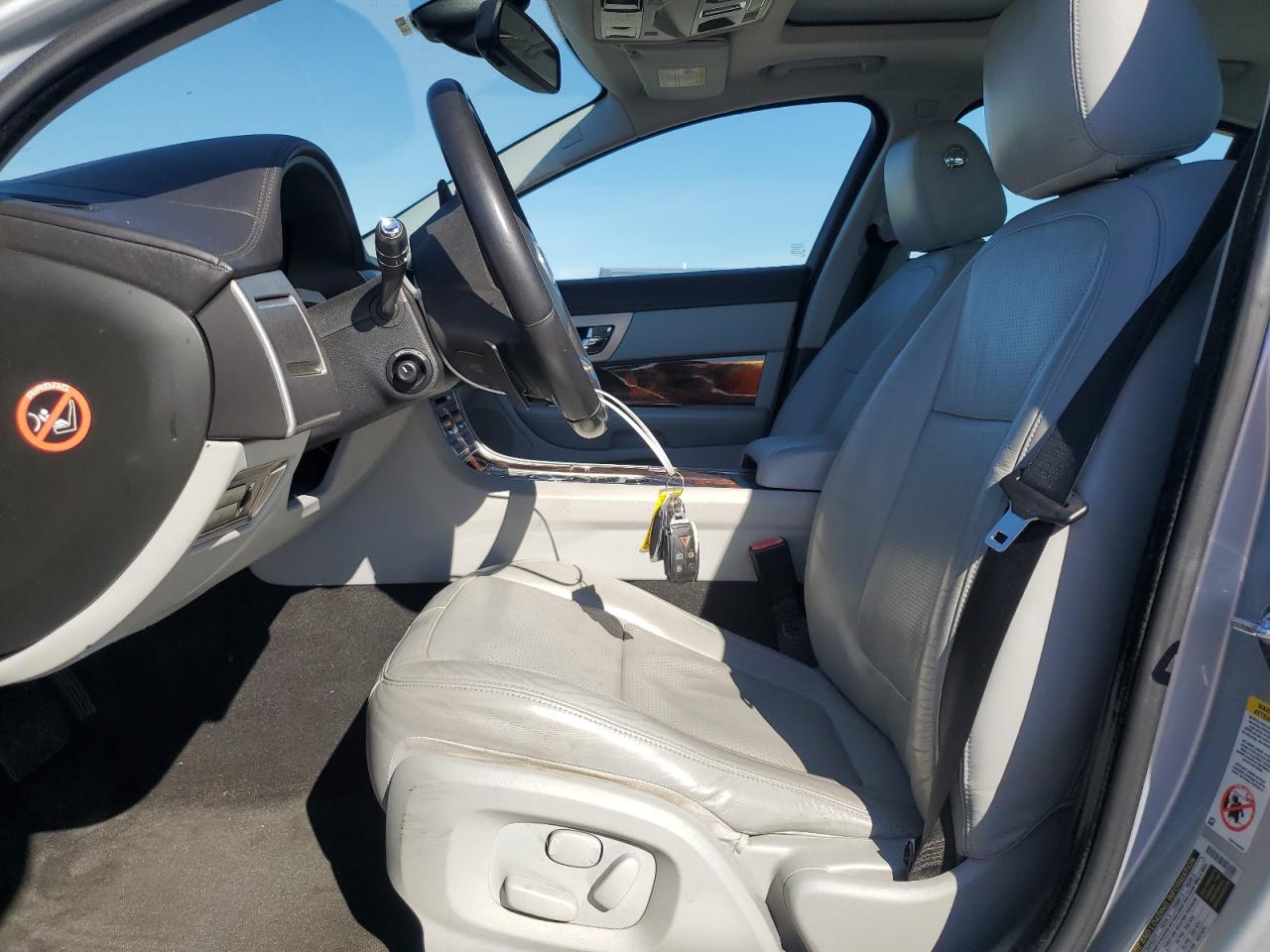 2010 Jaguar Xf Premium VIN: SAJWA0GB3ALR57741 Lot: 93447425