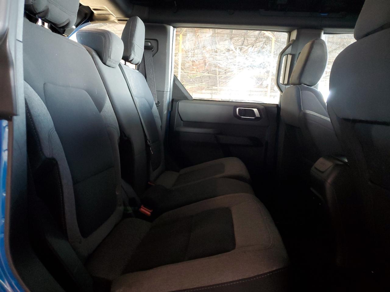 2023 Ford Bronco Base VIN: 1FMEE5BP1PLB28122 Lot: 92948305