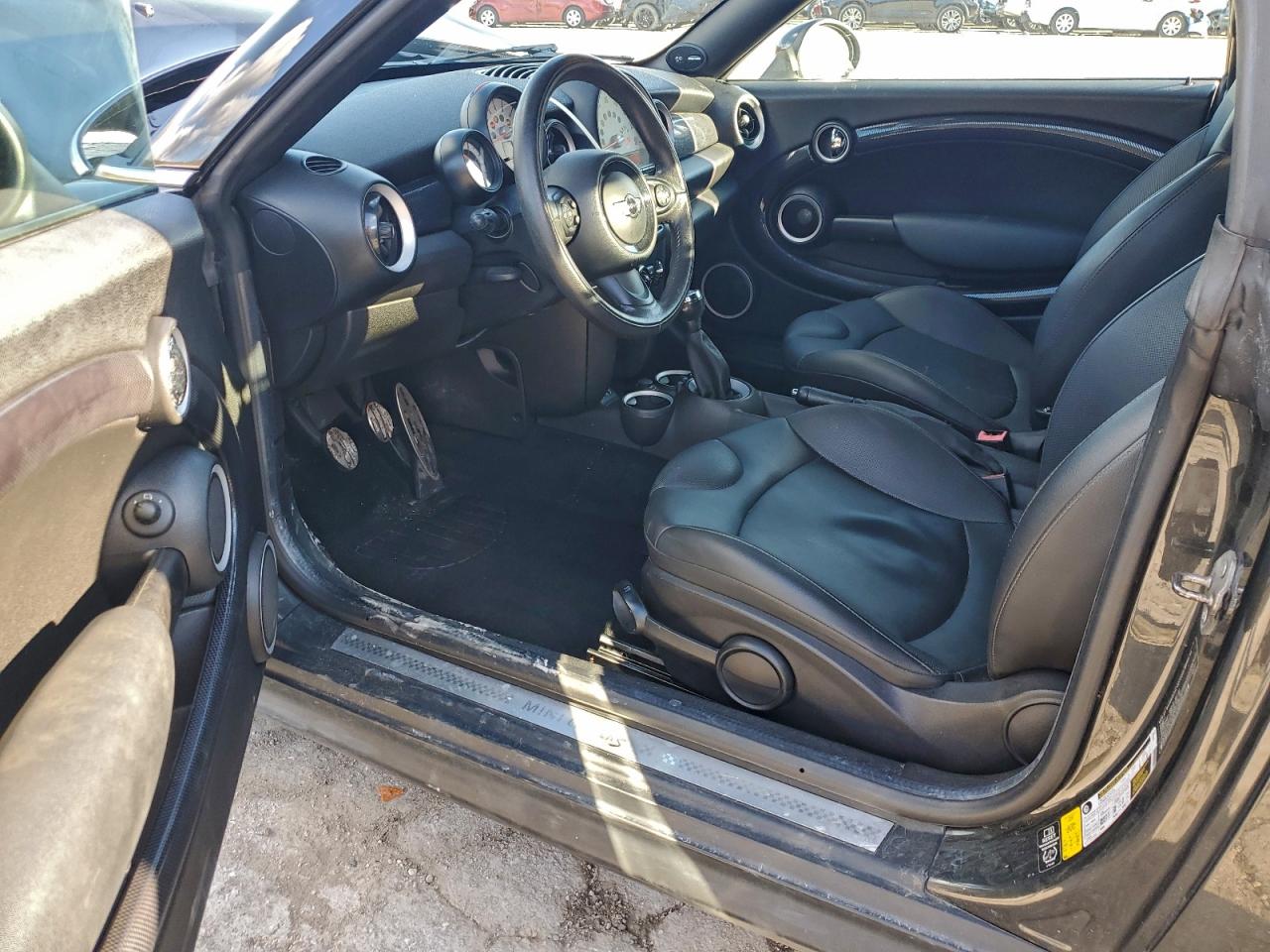 2014 Mini Cooper Roadster S VIN: WMWSY3C56ET566290 Lot: 94689715