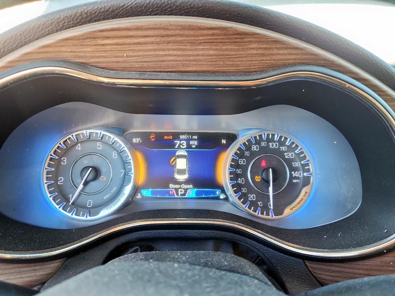 2015 Chrysler 200 C VIN: 1C3CCCCG6FN570454 Lot: 92433135