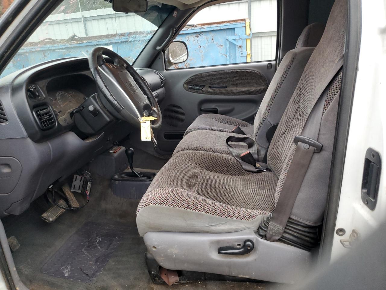 2000 Dodge Ram 1500 VIN: 3B7HF13ZXYG160461 Lot: 93741495