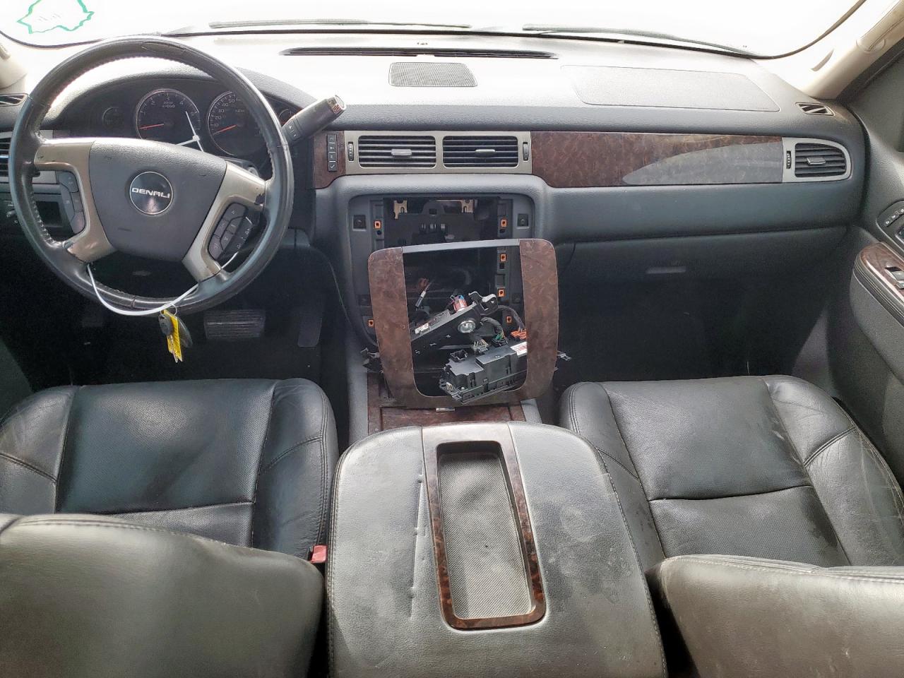 2010 GMC Sierra C1500 Denali VIN: 3GTRCXE2XAG250831 Lot: 92749525