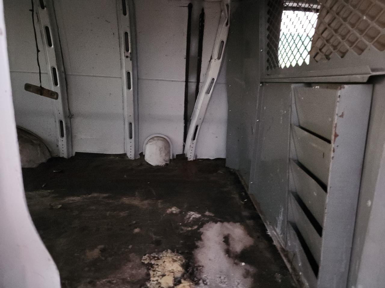 2018 Chevrolet Express G2500 VIN: 1GCWGAFP4J1289279 Lot: 92252355