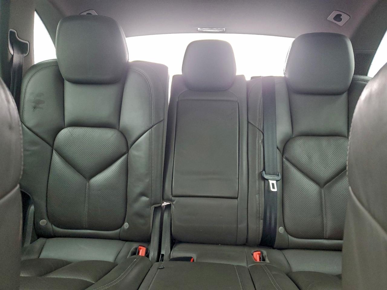 2017 Porsche Cayenne VIN: WP1AA2A25HKA89348 Lot: 94192675