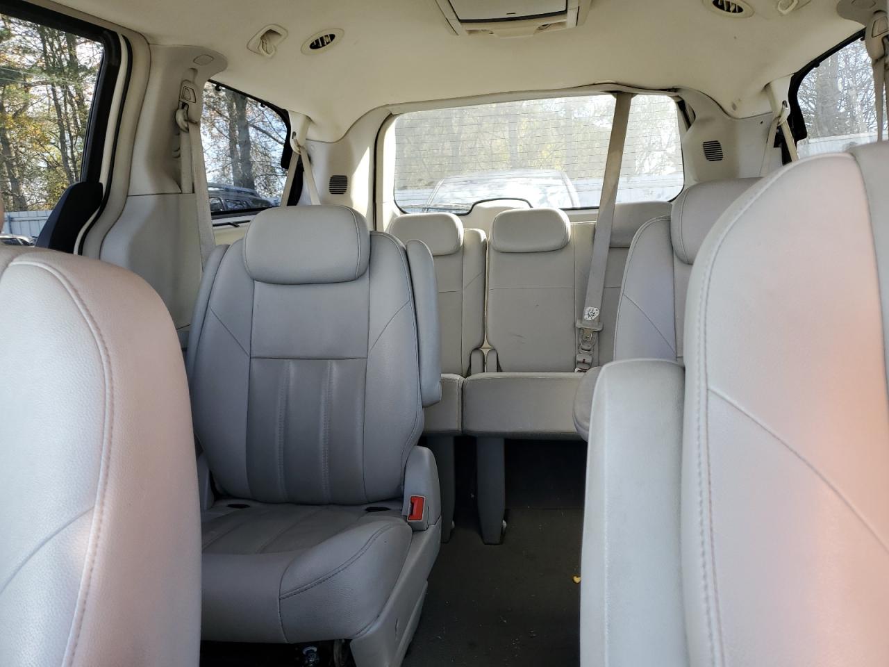 2008 Chrysler Town & Country Touring VIN: 2A8HR54P18R815783 Lot: 91580755