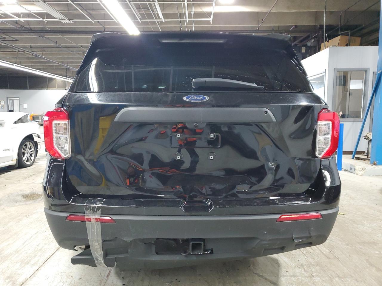 2023 Ford Explorer Police Interceptor VIN: 1FM5K8AC2PGB12142 Lot: 92452185