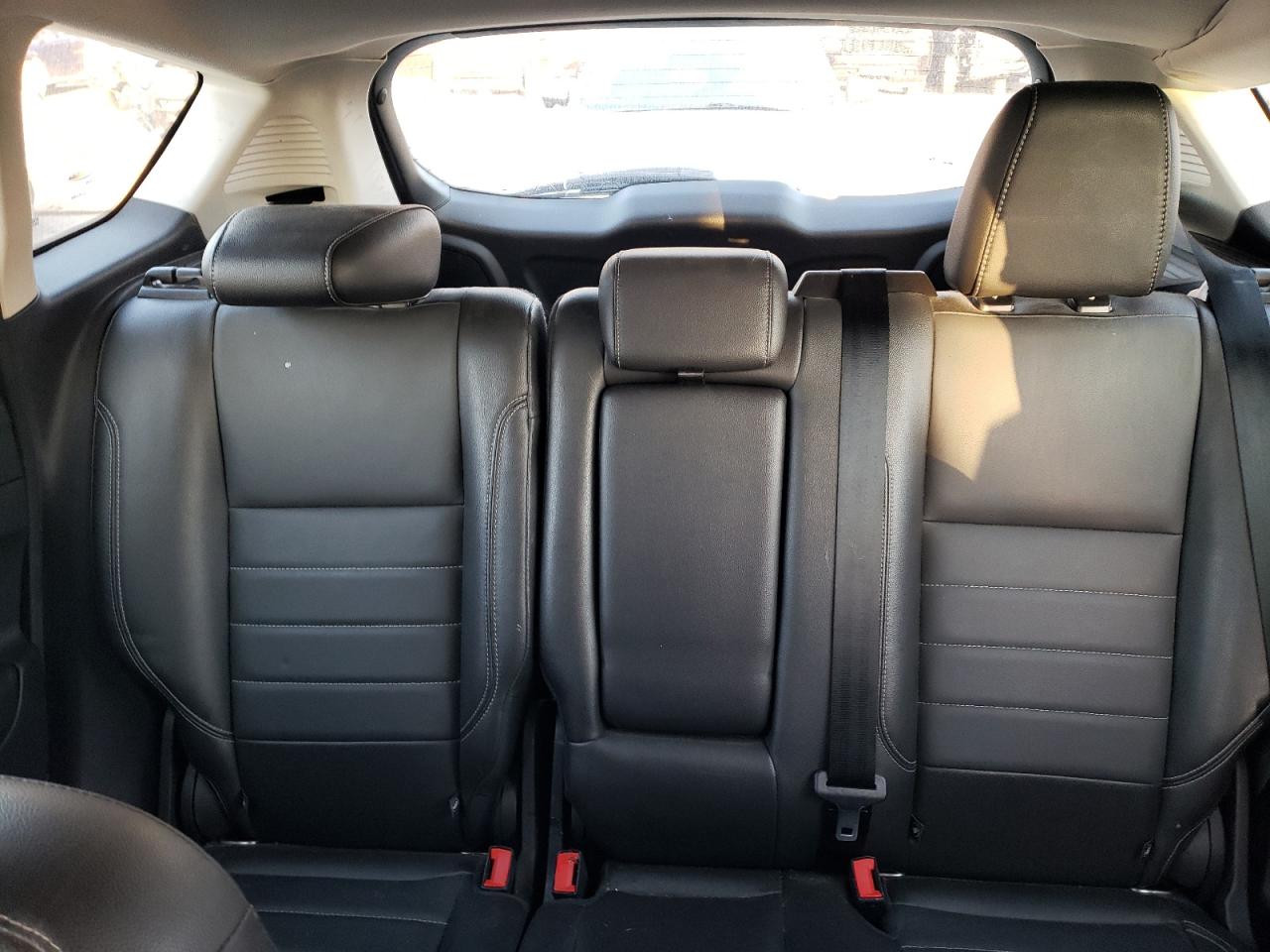 2016 Ford C-Max Sel VIN: 1FADP5BU2GL100142 Lot: 92329455