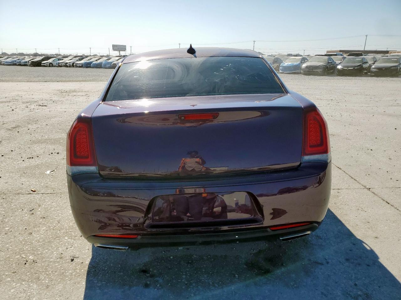 2021 Chrysler 300 Touring VIN: 2C3CCAAG1MH654145 Lot: 91632855