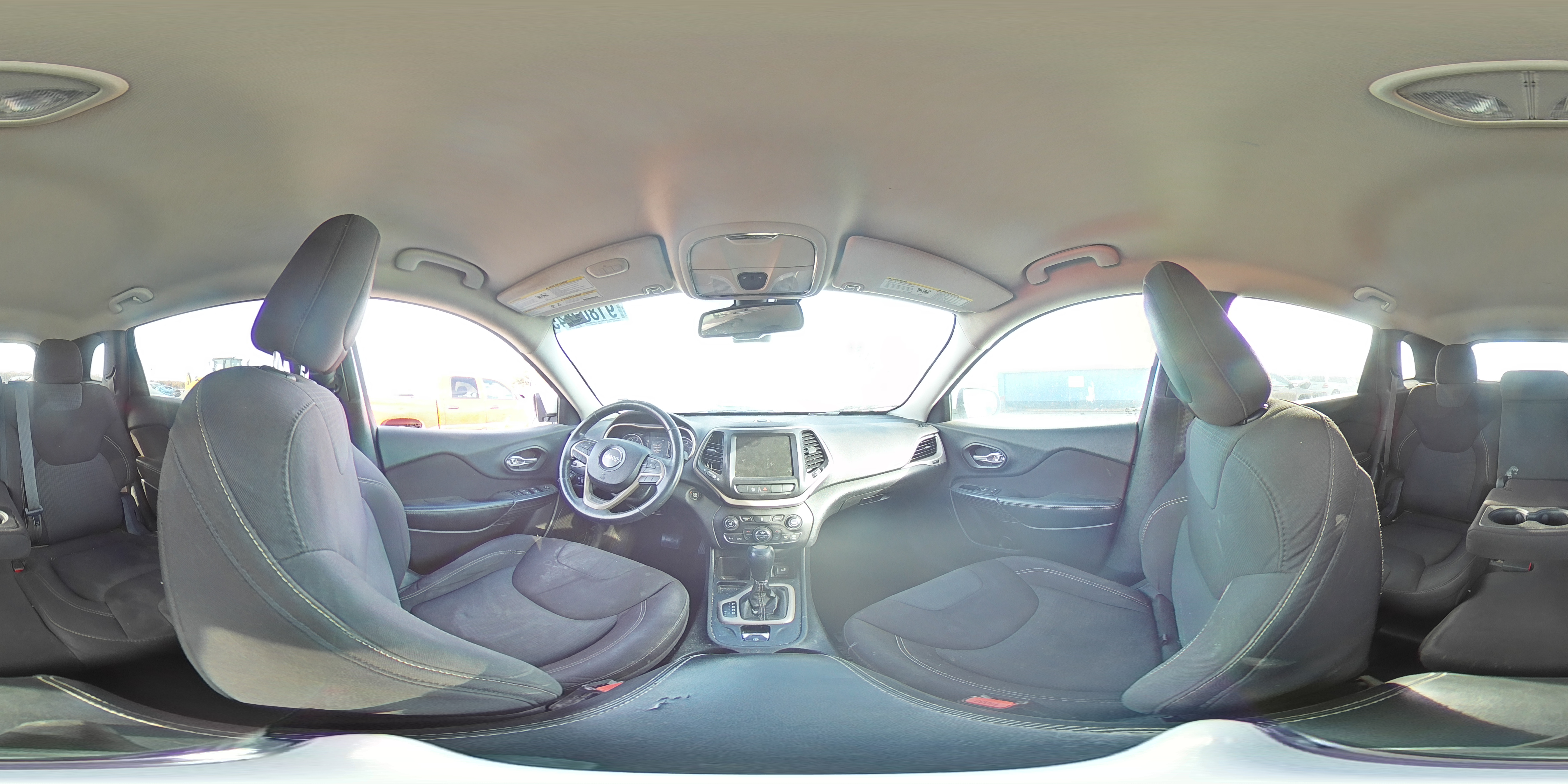 2015 Jeep Cherokee Latitude VIN: 1C4PJLCBXFW632858 Lot: 91802545