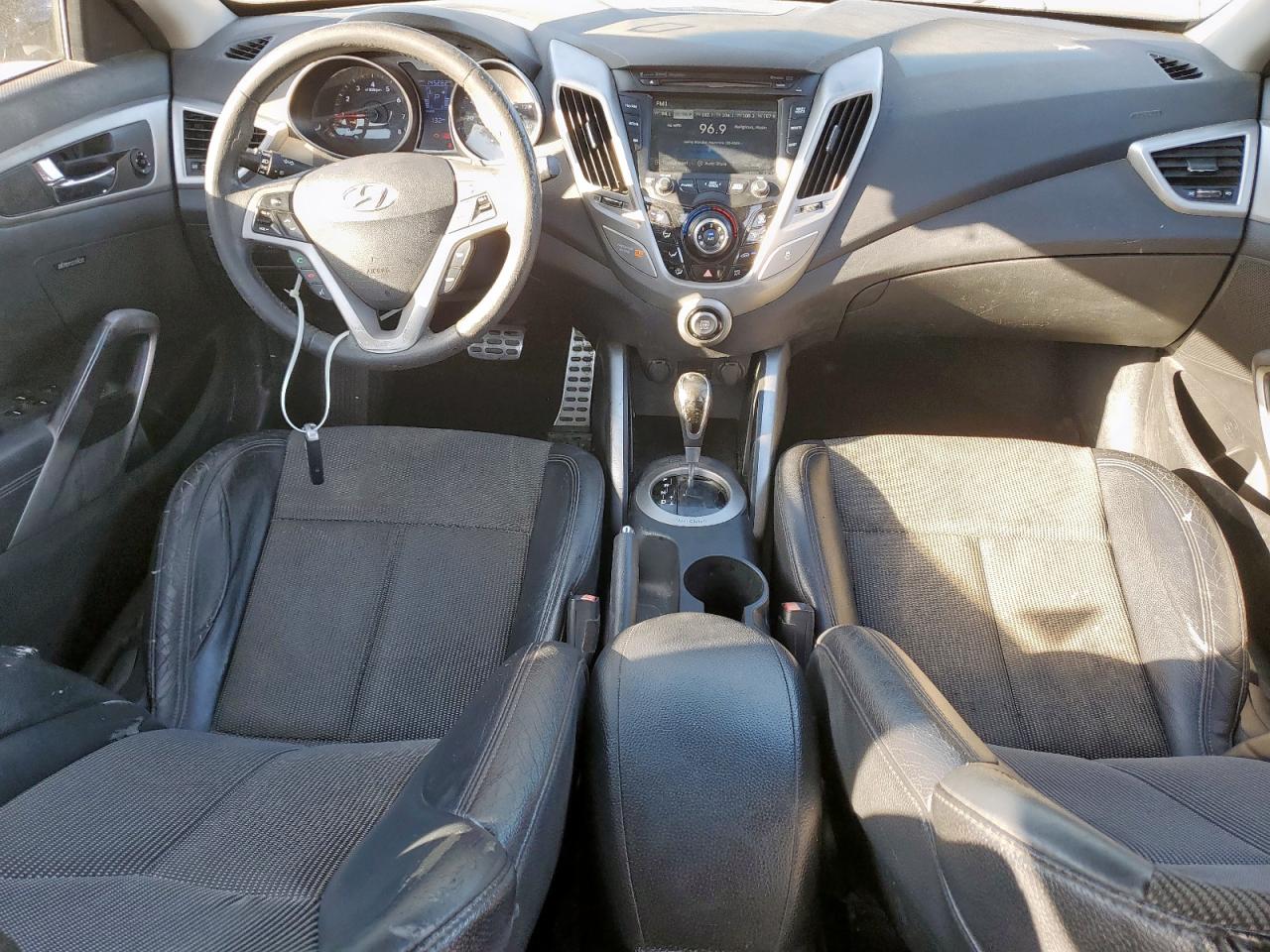 2013 Hyundai Veloster VIN: KMHTC6AD7DU146706 Lot: 92582965