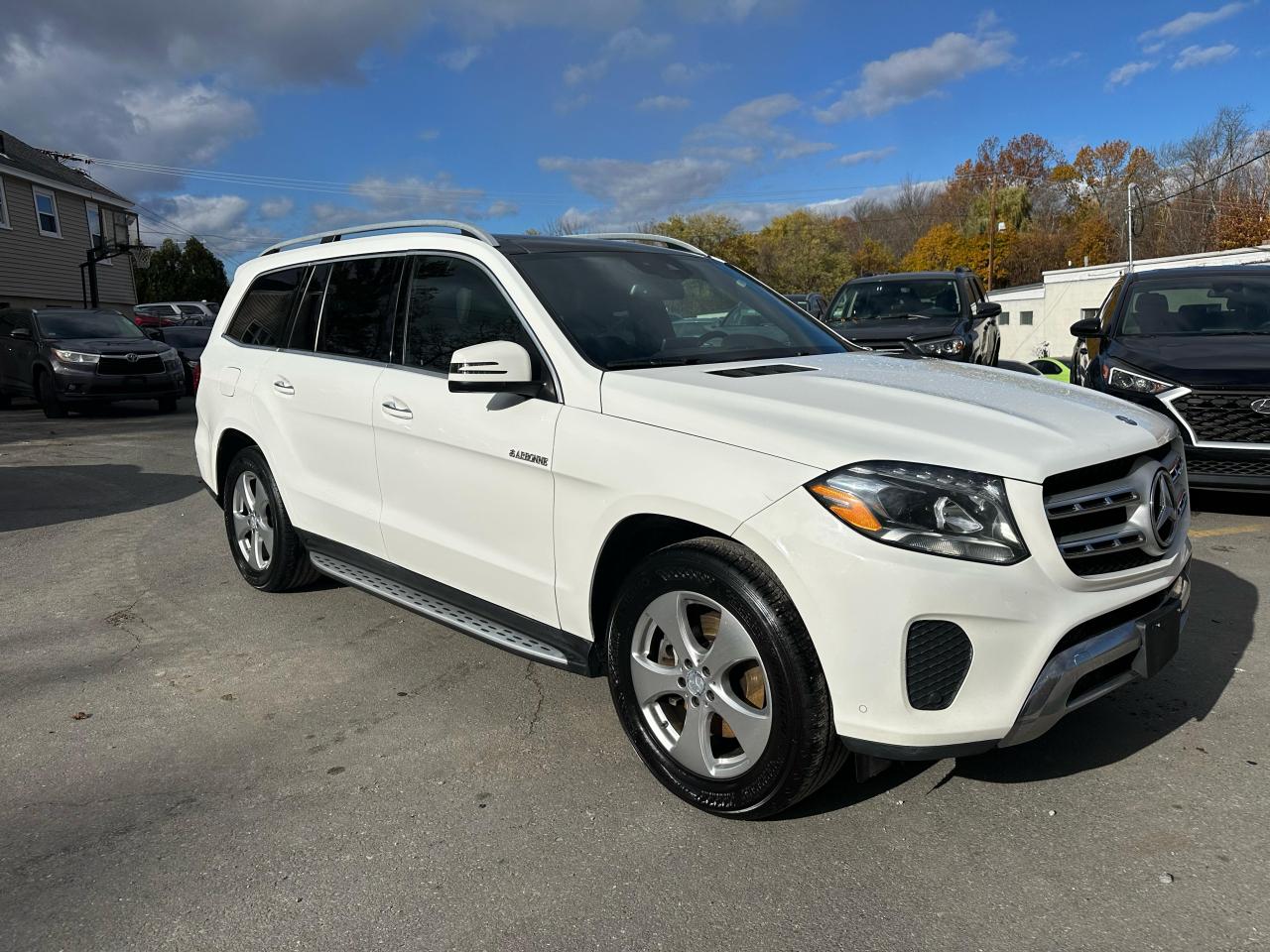 Фото: 4JGDF6EE9HA798054