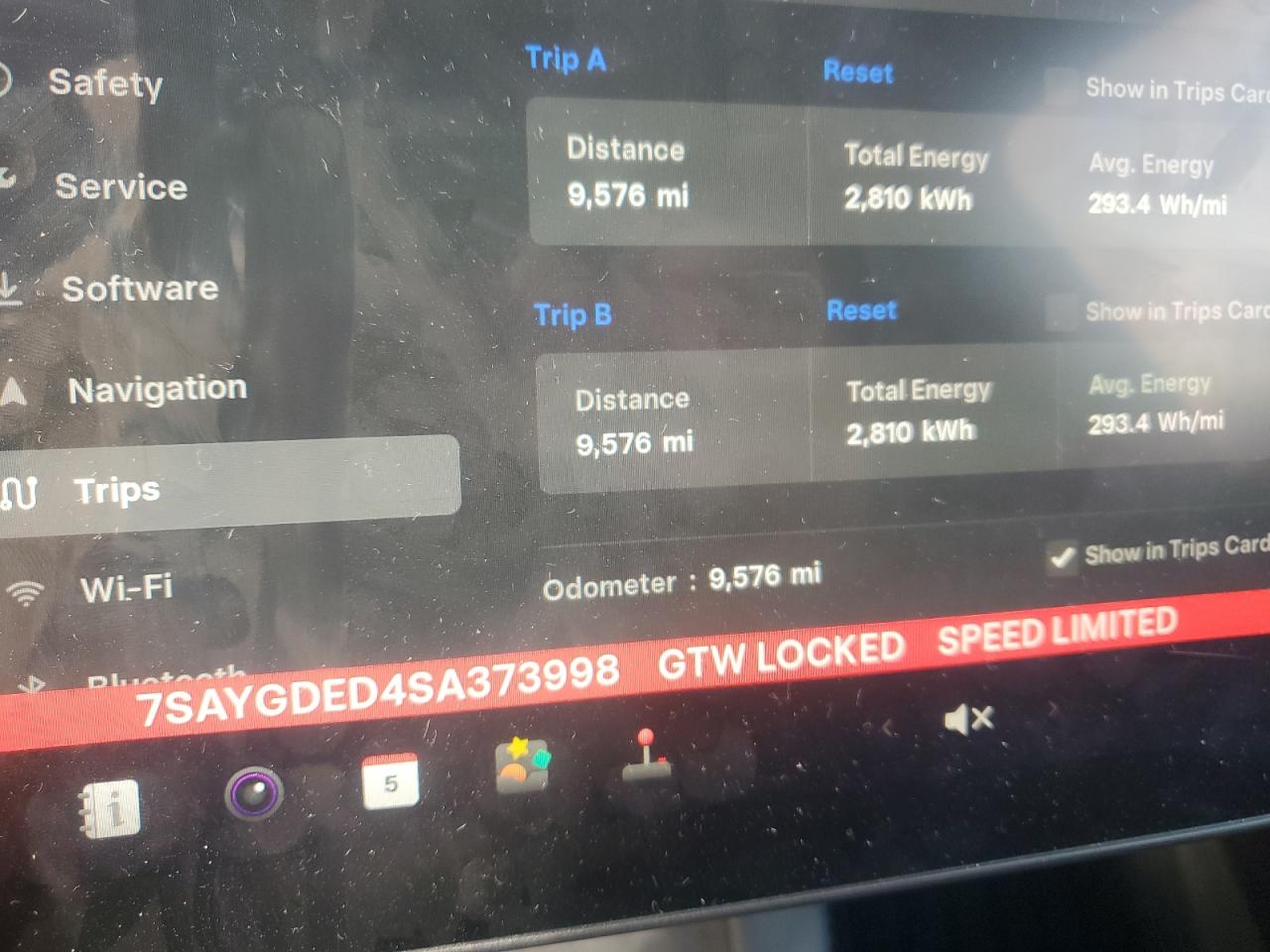 2025 Tesla Model Y VIN: 7SAYGDED4SA373998 Lot: 90707645