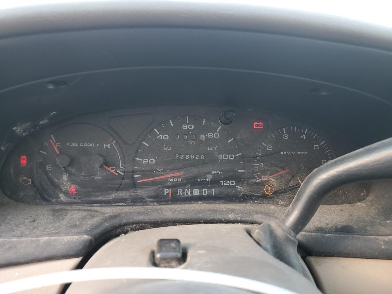 2002 Mercury Sable Gs VIN: 1MEFM50U72A622251 Lot: 92193685