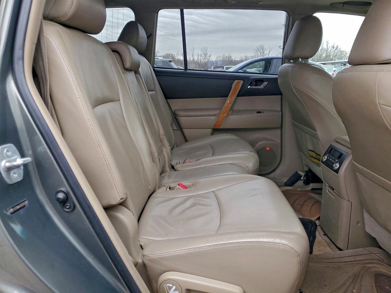 2008 Toyota Highlander Hybrid Limited VIN: JTEEW44A382010483 Lot: 94098835