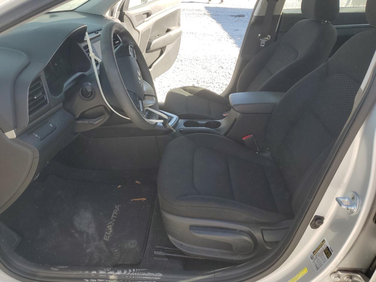 2019 Hyundai Elantra Se VIN: 5NPD74LF8KH463823 Lot: 92467165