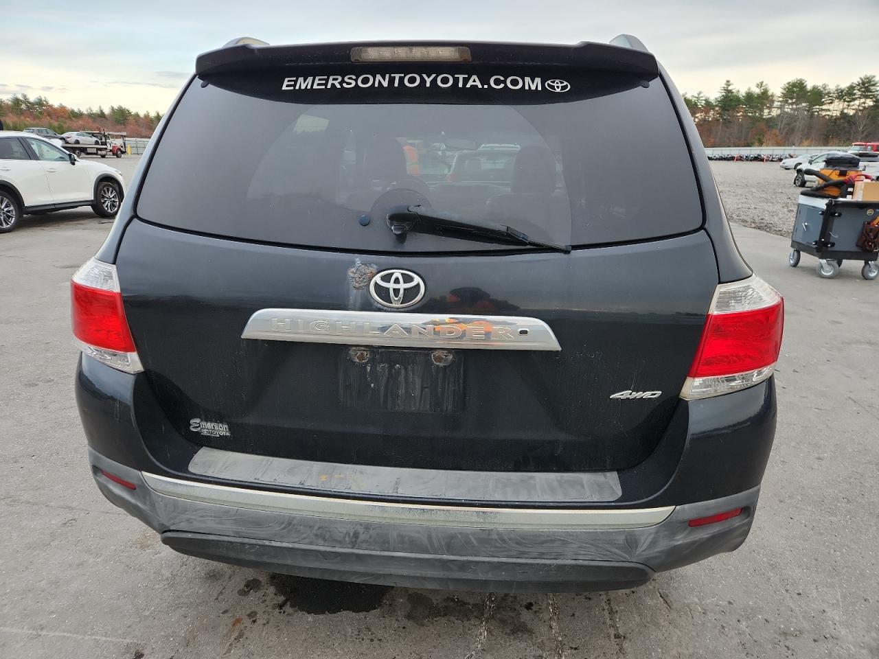 2012 Toyota Highlander Base VIN: 5TDBK3EH4CS147653 Lot: 91422885