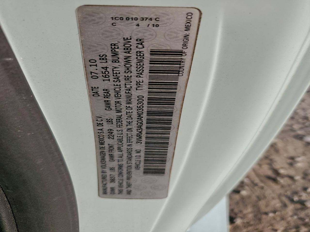 2010 Volkswagen New Beetle VIN: 3VWRW3AG0AM035300 Lot: 93841905