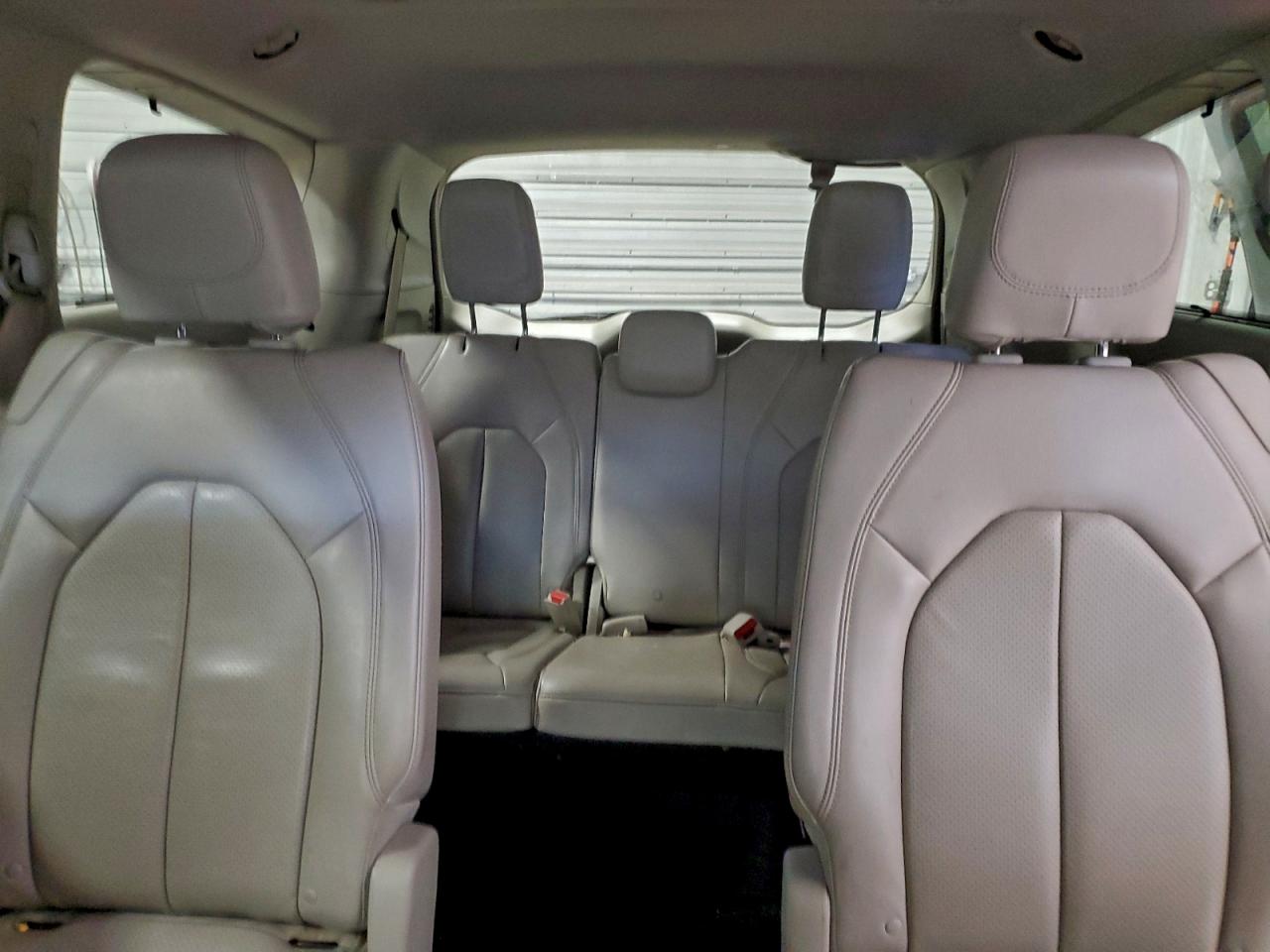 2018 Chrysler Pacifica Touring L VIN: 2C4RC1BG9JR320925 Lot: 94344985