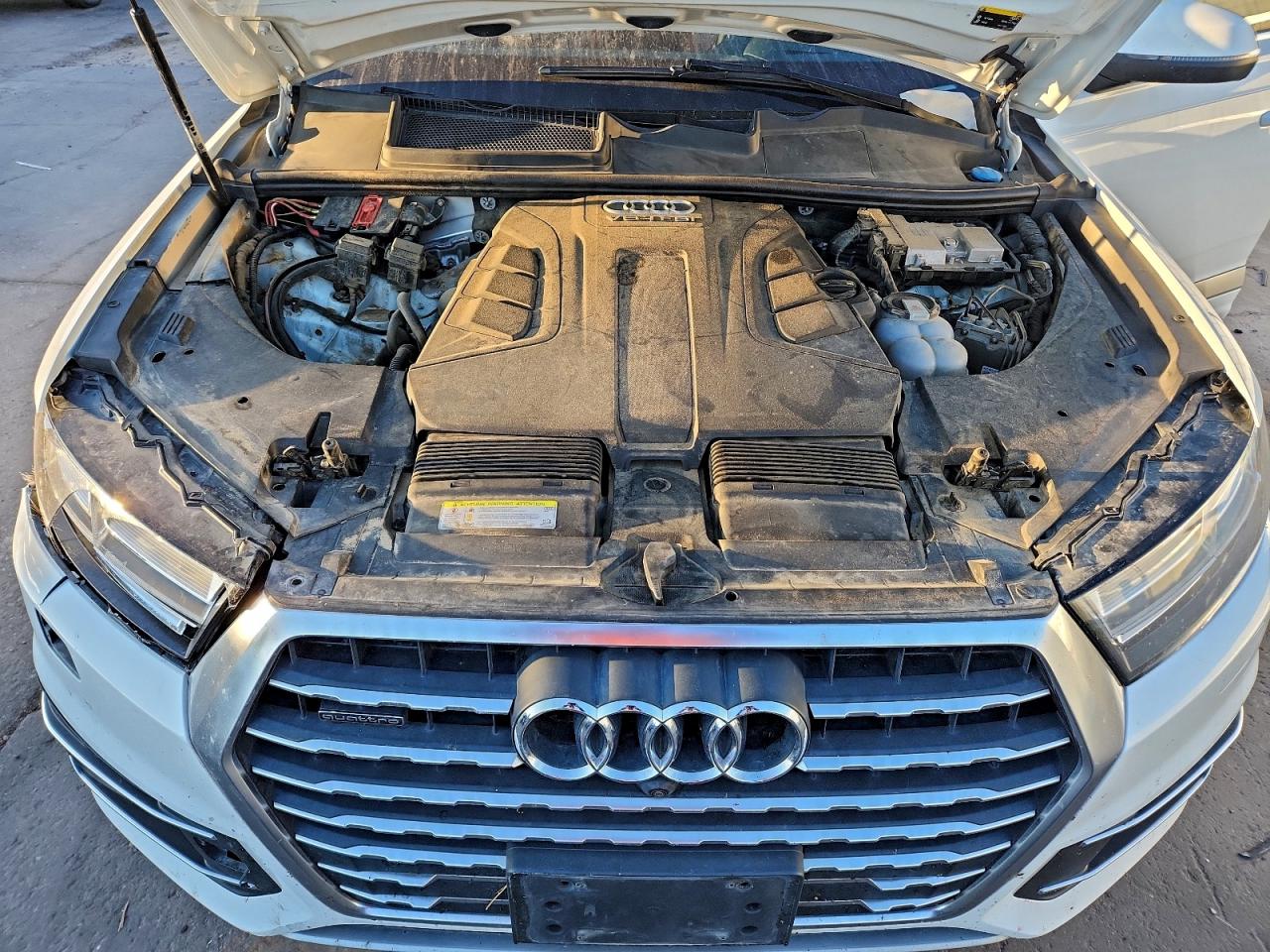 2017 Audi Q7 Prestige VIN: WA1VABF74HD043354 Lot: 93835855