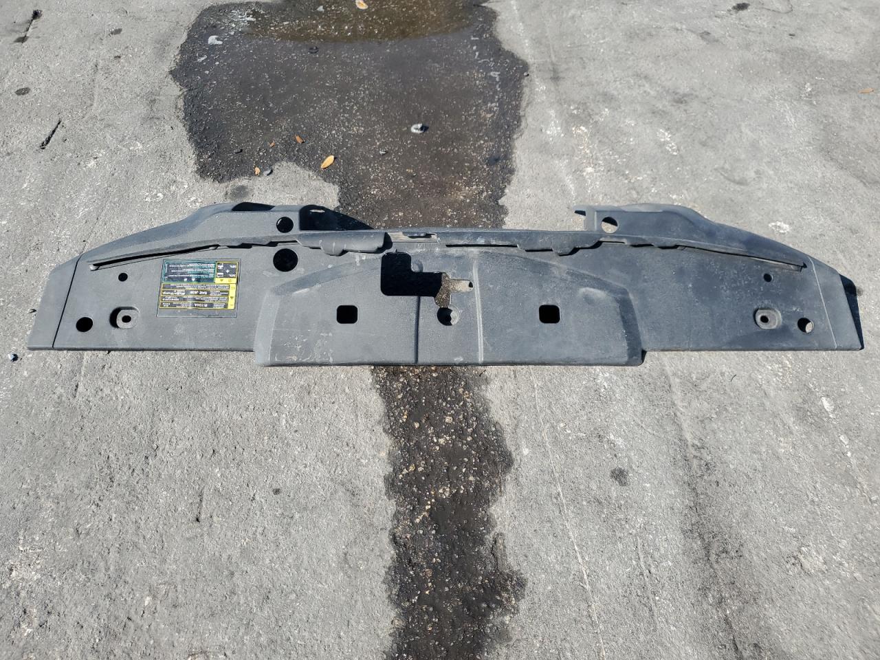 2005 Lincoln Town Car Signature VIN: 1LNHM81W05Y638696 Lot: 92829755