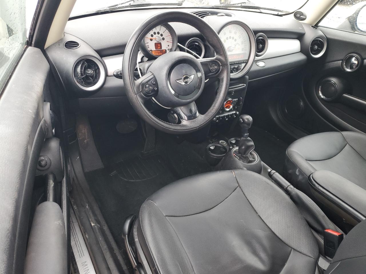 2011 Mini Cooper VIN: WMWSU3C58BT091149 Lot: 93747425