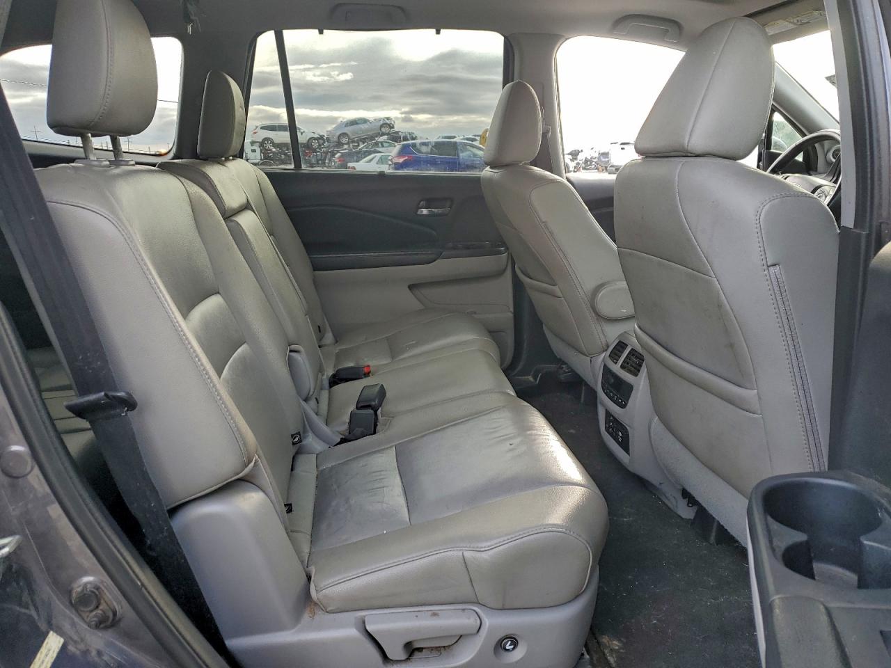 2016 Honda Pilot Touring VIN: 5FNYF5H91GB039211 Lot: 86278405