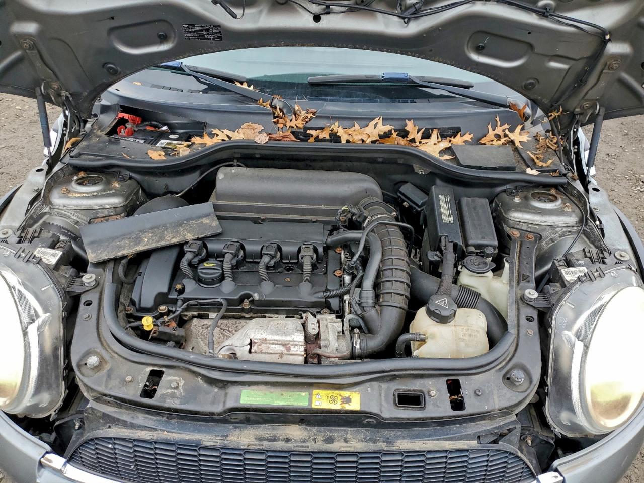 2010 Mini Cooper S VIN: WMWMF7C53ATZ74083 Lot: 94197405