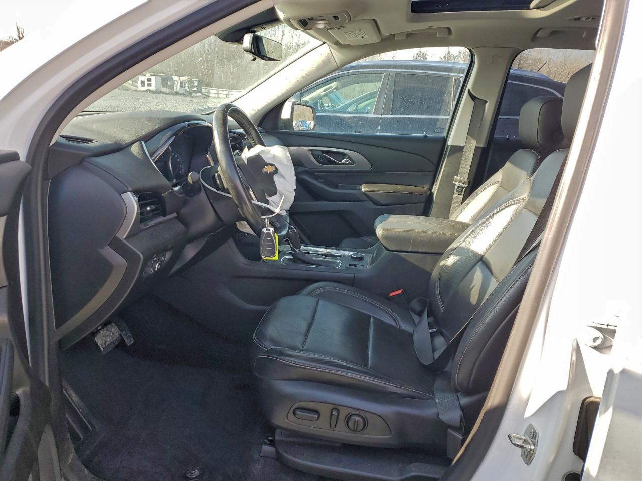 2019 Chevrolet Traverse Lt VIN: 1GNERHKW1KJ135861 Lot: 92639185